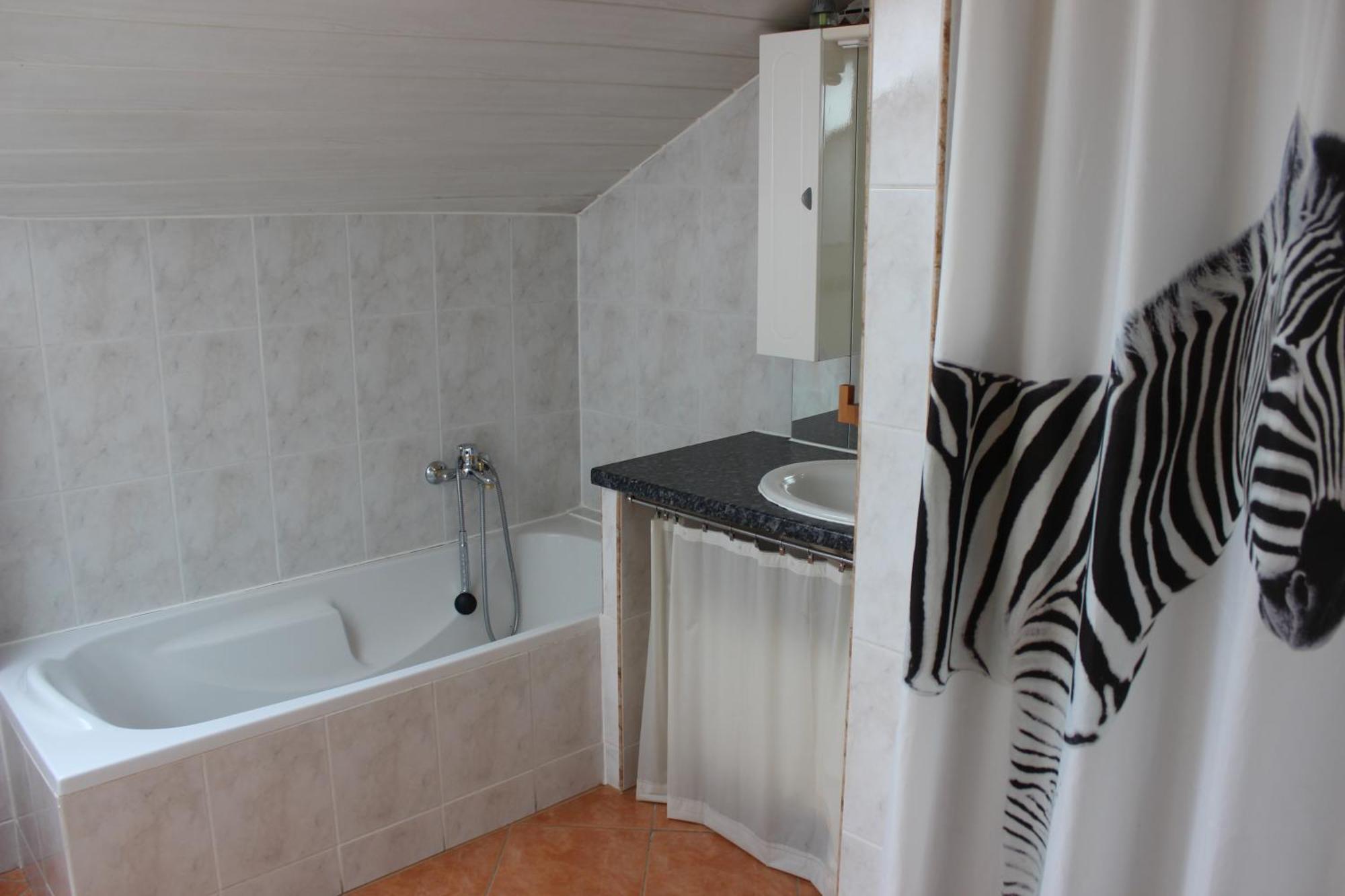 Apartment Ramersdorf Бонн Номер фото